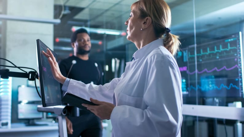 Como a Telemedicina pode auxiliar na interpretação do exame ECG?