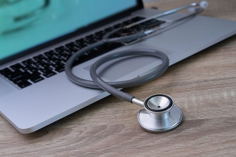 Lista com os melhores softwares para clínica médica