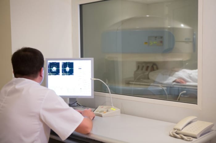 Vantagens da telemedicina na interpretação da densitometria óssea