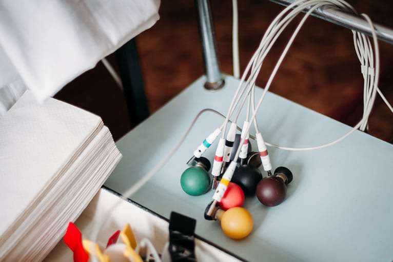 o que é alugar aparelhos médicos em comodato?