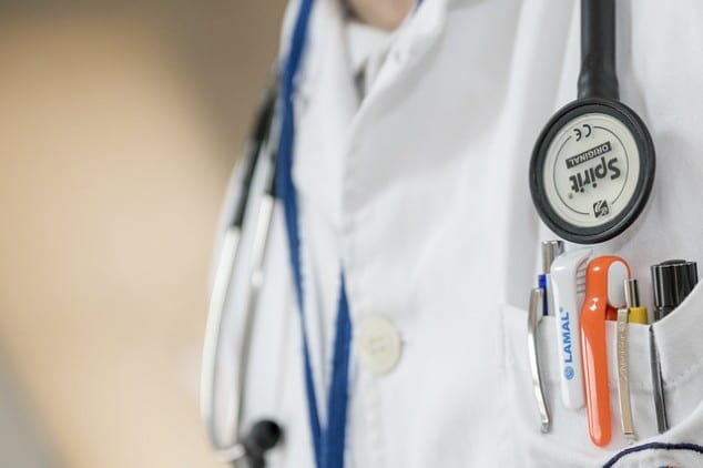 doctor-comodato-ecg