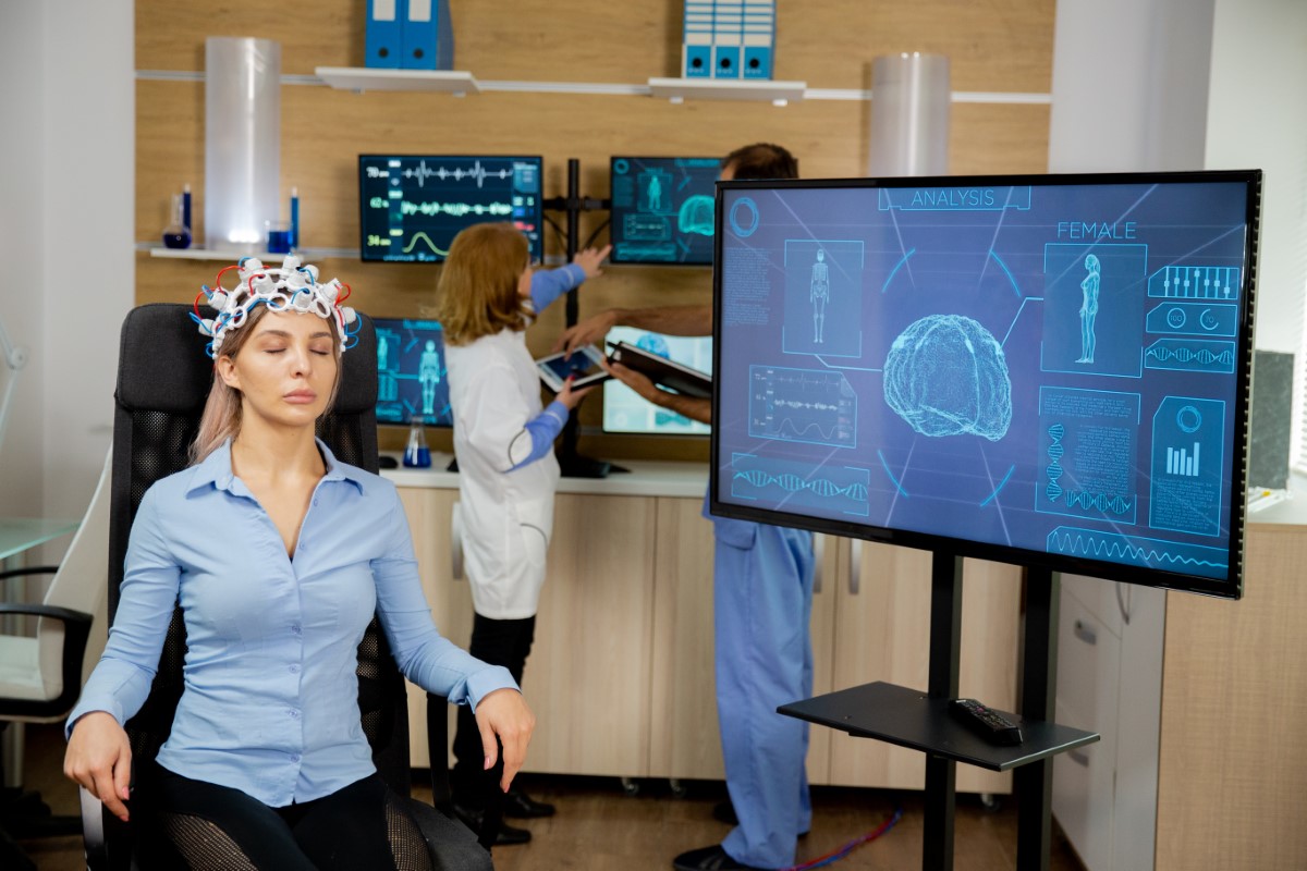 Eletroencefalograma com mapeamento cerebral