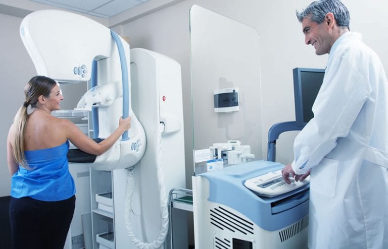 Aparelho de mamografia: como funciona, vantagens e tipos