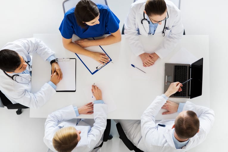 Por que integrar laudos online com a telemedicina?