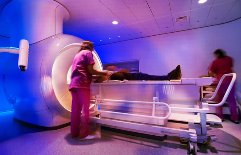 Equipamentos médicos utilizados na neurorradiologia
