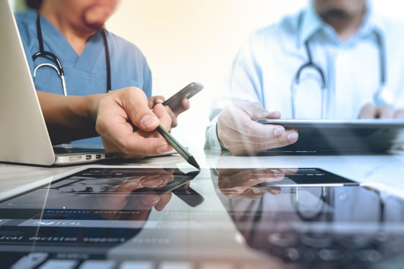 Como funciona a Telemedicina na emissão de laudos médicos a distância?