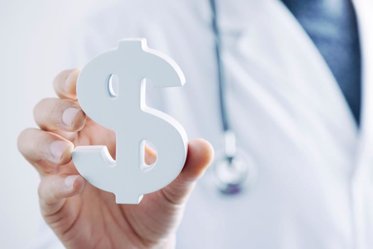Investimento em clínica médica: sua clínica é lucrativa?