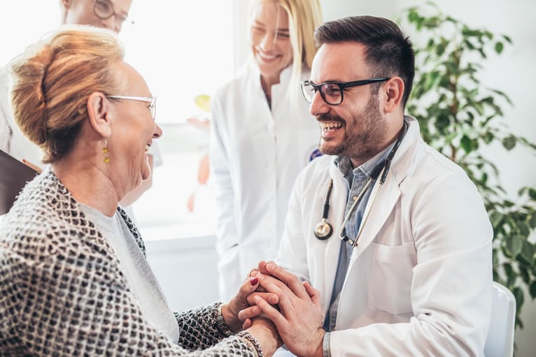 Como aplicar o pós-atendimento em clínicas médicas