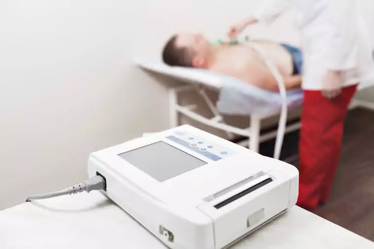 O que é um eletrocardiógrafo?