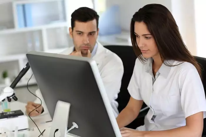 Treinamentos via internet pelo suporte do serviço de Telemedicina