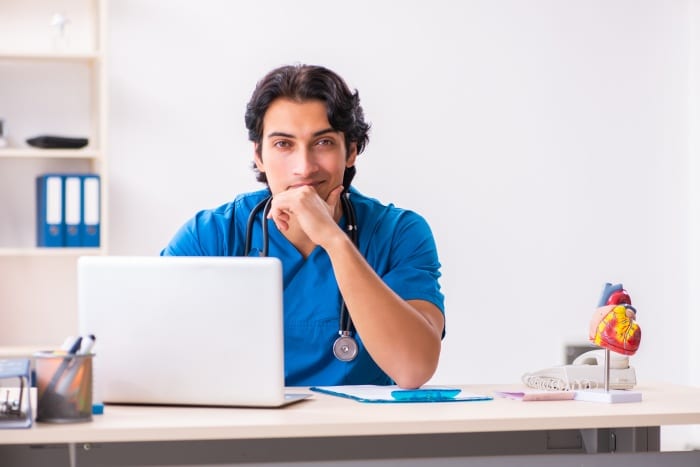 Como obter laudos a distância da telecardiologia na sua clínica, consultório ou hospital?