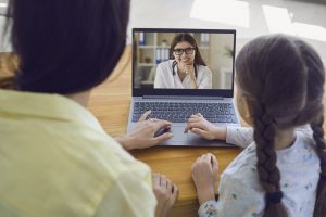 teleconsulta pediátrica: passo a passo para realizar um bom atendimento à distância