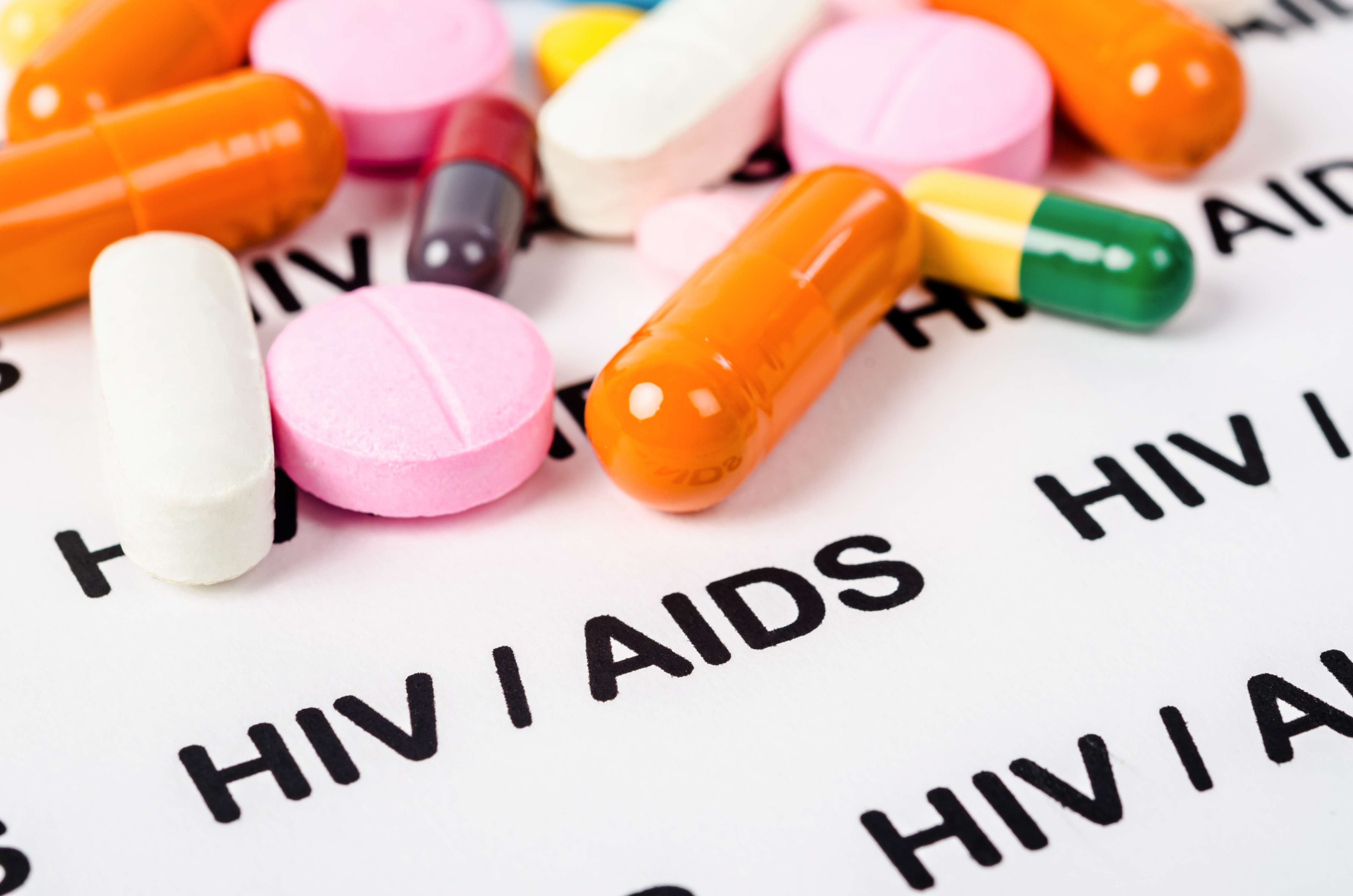  Como ocorre a transmissão da AIDS?