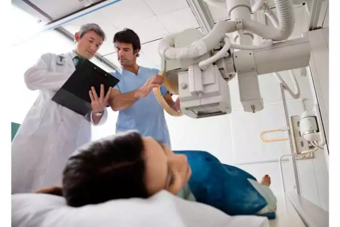Técnico em radiologia: o que é, quanto ganha e como contratar