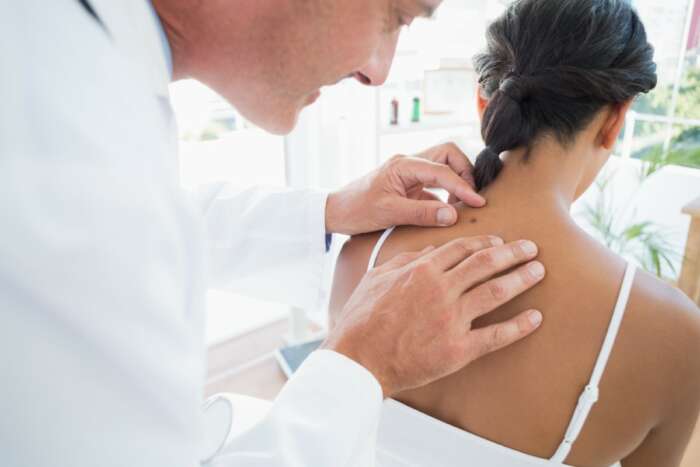 Dermatologista perto de mim: como encontrar e quando ir