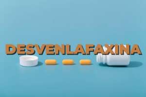 Desvenlafaxina