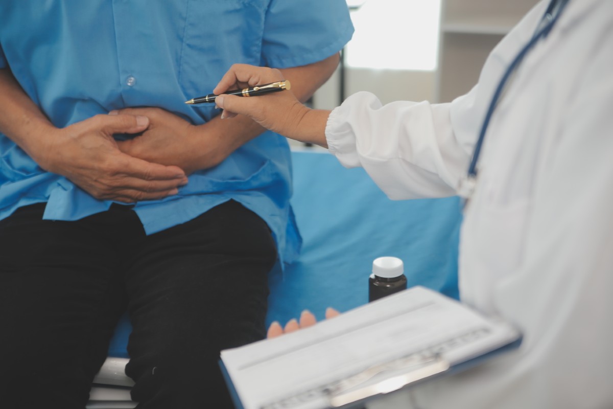 O médico dos rins trabalha junto ao urologista em alguns casos Especialista em rins