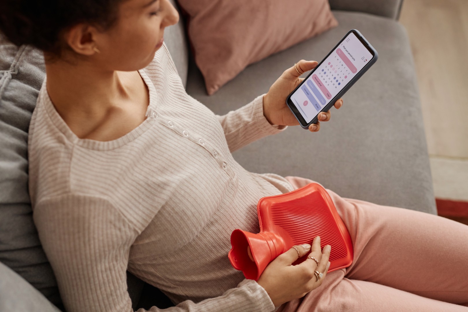 Quantos dias de atraso menstrual é considerado gravidez