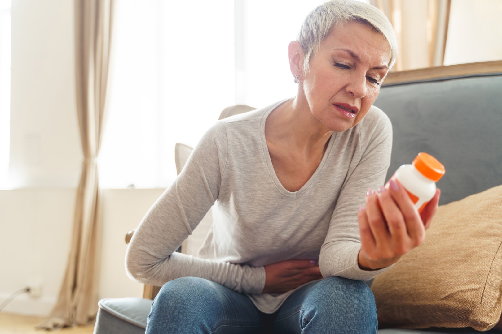 Omeprazol serve para dor no estômago