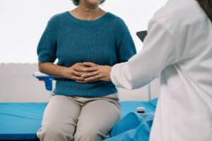 Sensação de estômago cheio e barriga inchada